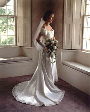 New Hampshire wedding photographers, Acclaim Professional Photography, Bride formal portrait.